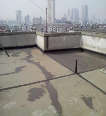 乌苏漏水维修 楼顶漏水是什么原因，楼顶漏水维修方法是什么?